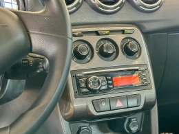 CITROËN - C3 - 2014/2015 - Prata - R$ 43.900,00