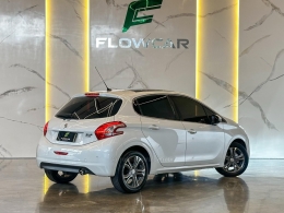 PEUGEOT - 208 - 2014/2015 - Branca - R$ 49.900,00