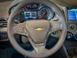 CHEVROLET - CRUZE - 2018/2019 - Branca - R$ 99.900,00