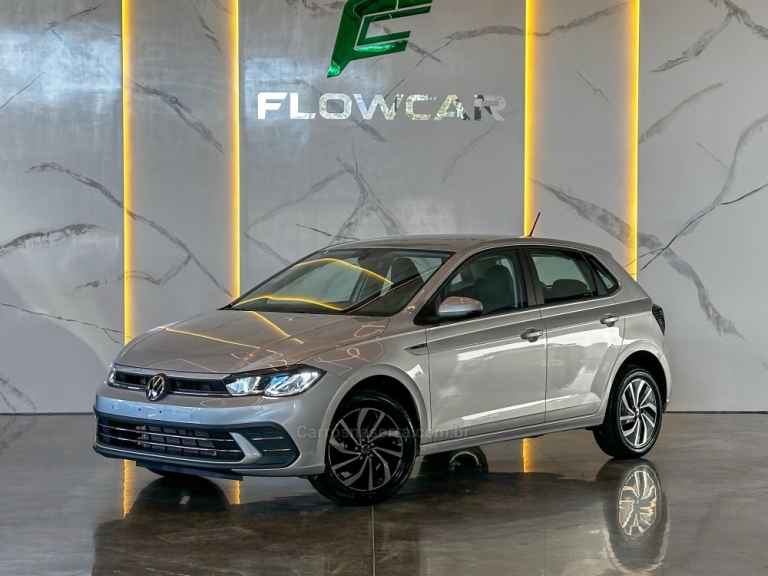 VOLKSWAGEN - POLO - 2025/2025 - Prata - R$ 133.300,00