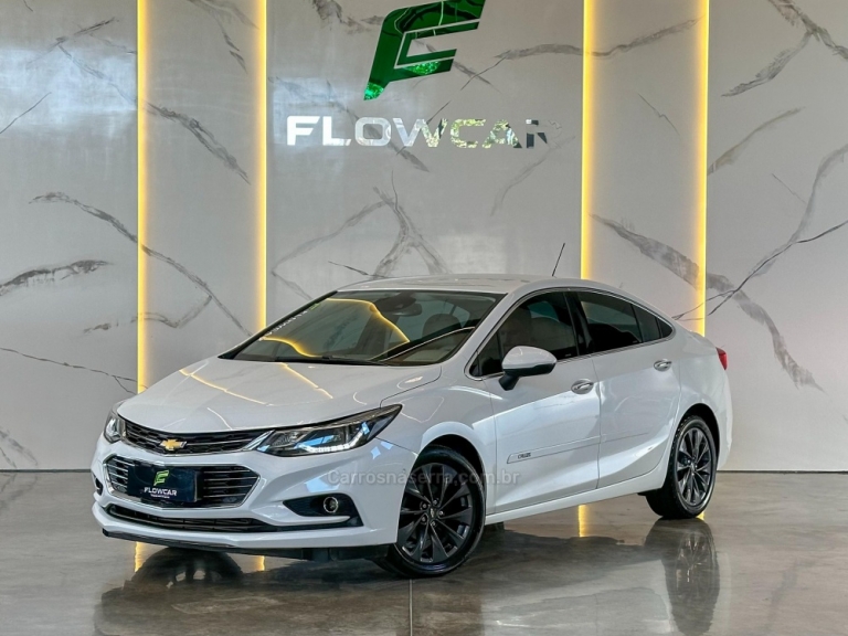 CHEVROLET - CRUZE - 2018/2019 - Branca - R$ 99.900,00