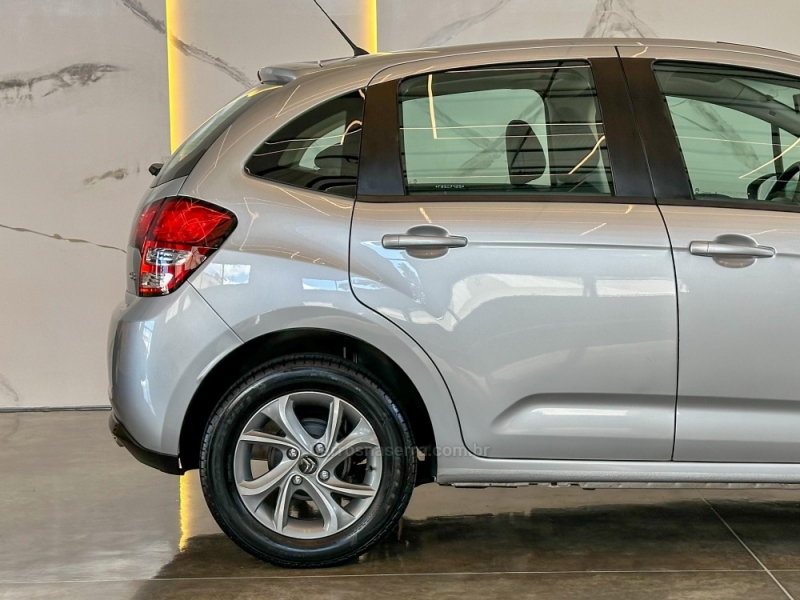 CITROËN - C3 - 2014/2015 - Prata - R$ 43.900,00