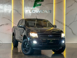 FORD - RANGER - 2015/2016 - Preta - R$ 119.900,00
