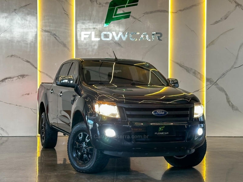 FORD - RANGER - 2015/2016 - Preta - R$ 119.900,00