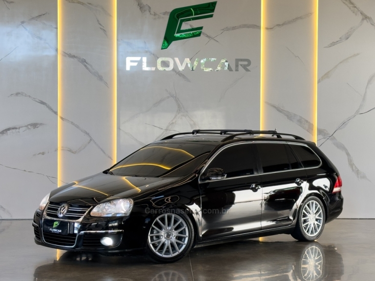 VOLKSWAGEN - JETTA - 2008/2009 - Preta - R$ 52.900,00